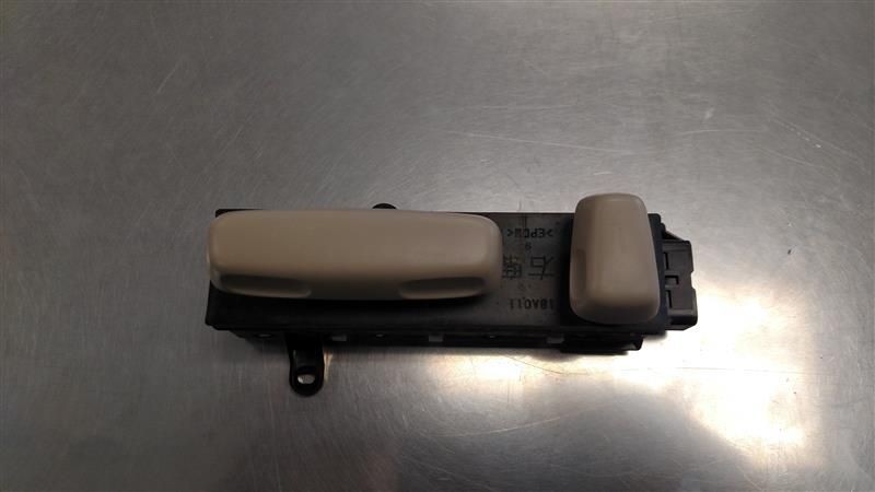 ES300     2002 Seat, Front 1095529USED part-please see all photos and full listing