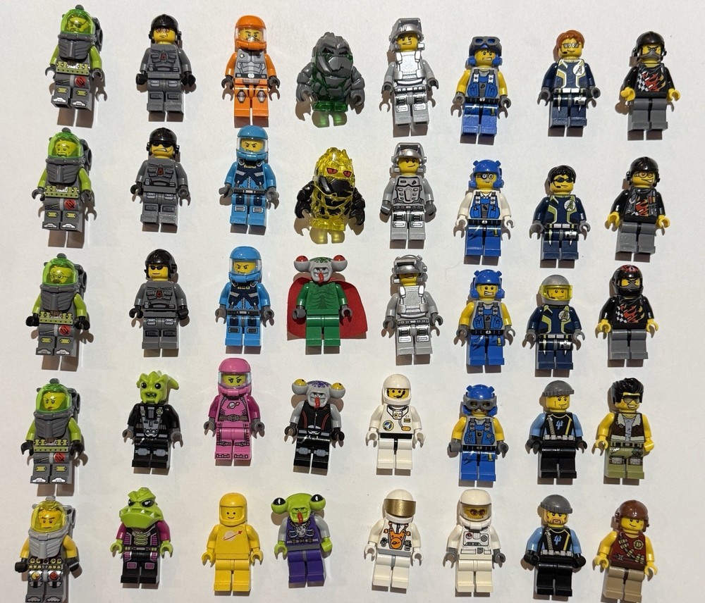 Lego Theme’s Minifigures Space Police, Agents, Space, etc Lot of 40!