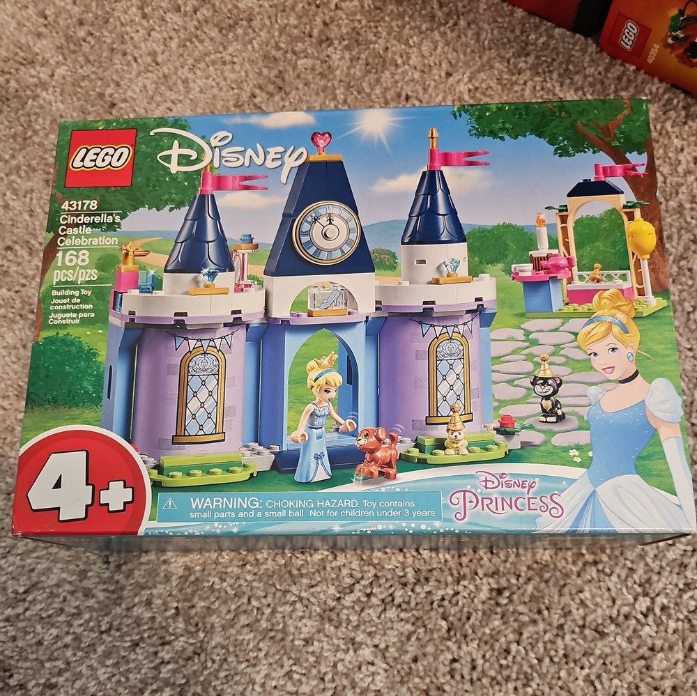 BRAND NEW Lego Disney Princess Set 43178 Cinderella’s Castle Celebration RETIRED
