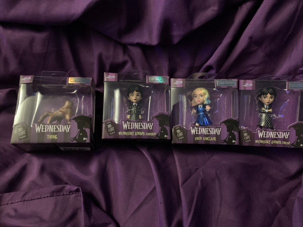 Lot of 4 Metalfigs (2) WEDNESDAY ADDAMS/THING/ENID SINCLAIR 2.5