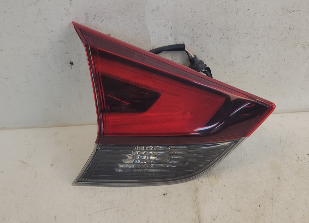2017-2020 Nissan Rogue Side Inner Hatch Taillight Lamp LEFT/DRIVER/LH SIDE OEM