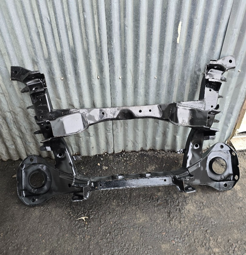 2005-15 Nissan Armada Infiniti QX56 Rear Subframe Crossmember Engine Cradle Oem