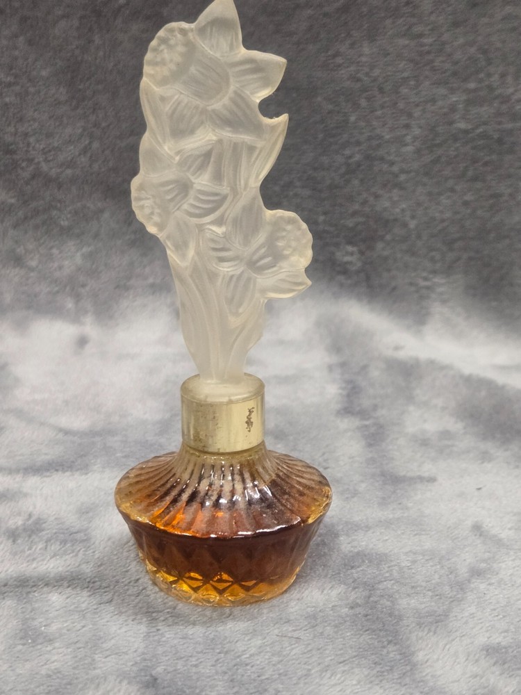 Avon Charisma Perfume Oil 1970s Vintage Bath and Body**40