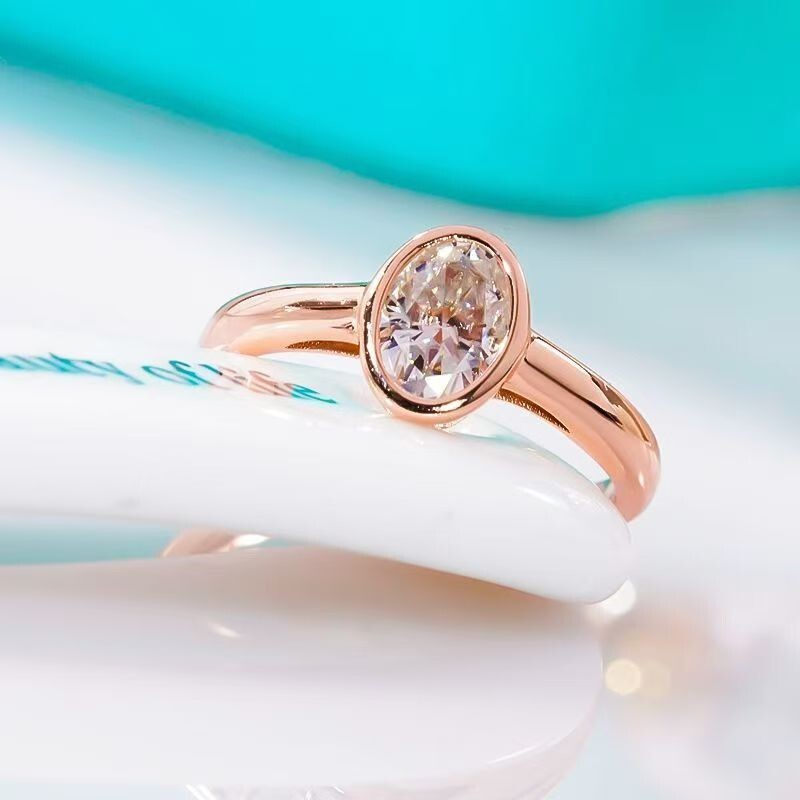 Fashion Women's Moissanite Ring