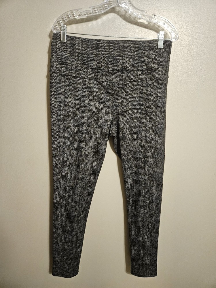 Gray and Black Pull-On Stretch Print Leggings for Women Size L