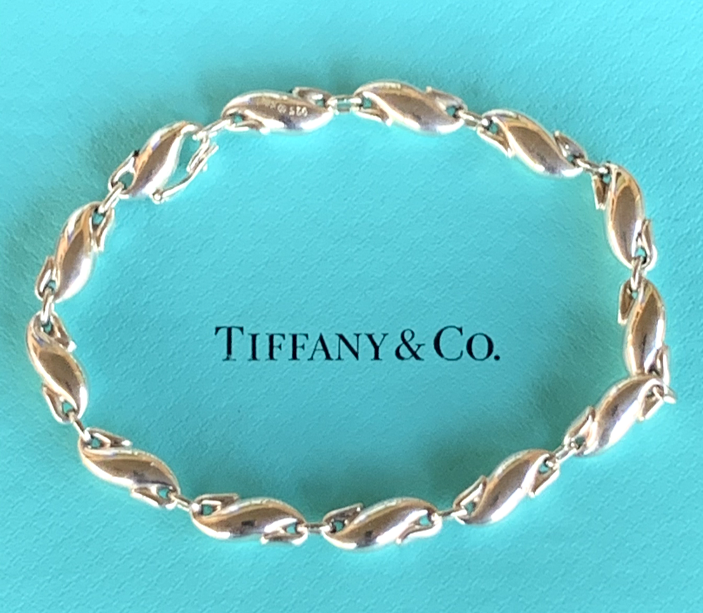 Tiffany & Co.   Elsa Peretti Seahorse Bracelet  Sterling Silver 925   8