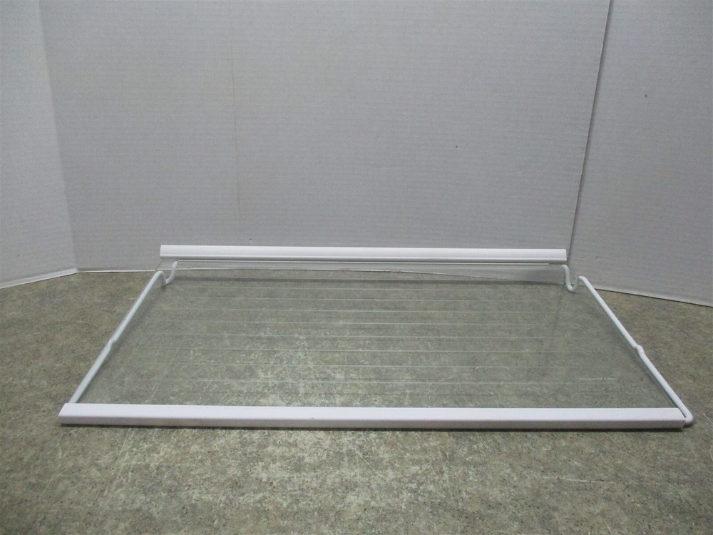 HOTPOINT REFRIGERATOR GLASS SHELF (SCRATCHES) PART # WR32X10127 WR71X10454