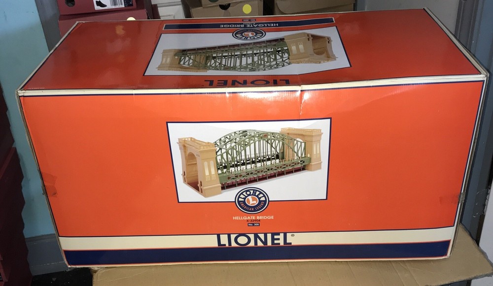 Lionel 6-32904 Hellgate Bridge #305 Cream Green Tinplate Train Set NEW in Box
