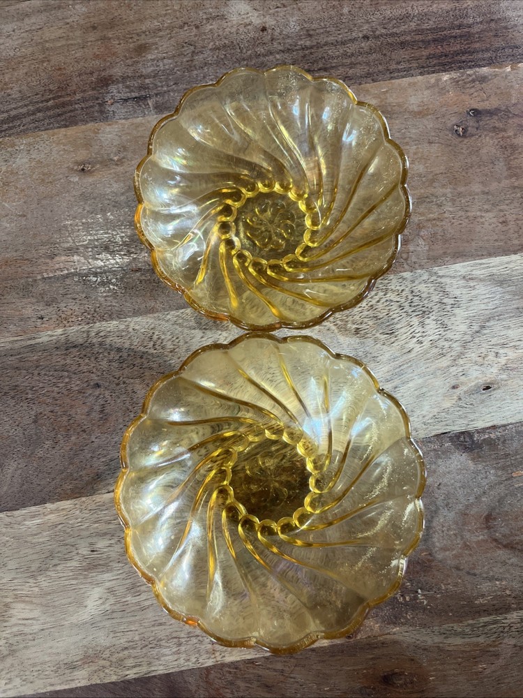 2 Vintage Hazel Atlas Amber Gold Colonial Swirl Glass Dessert Berry Bowls 5”