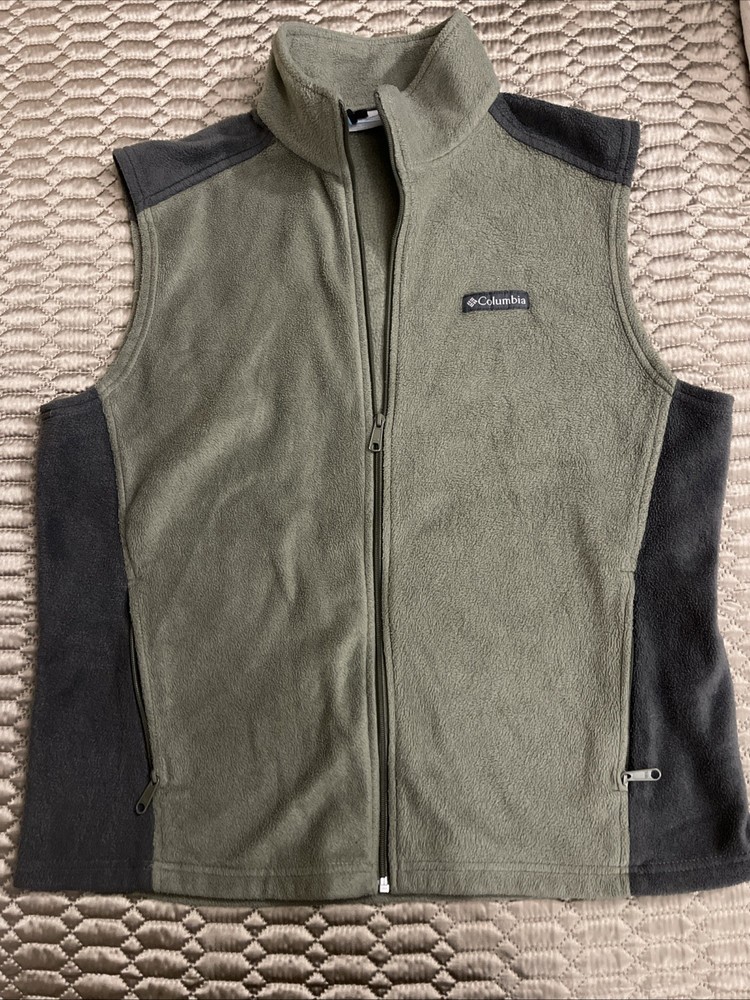 Columbia Men's Fleece Vest.  Gray Size L With Pockets.  Excellent Condition