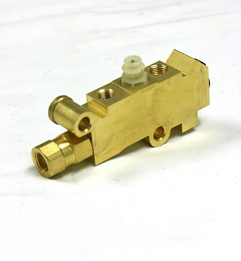 For 1978-1987 Chevy Full Size Truck Brake Proportioning Valve Combination Disc