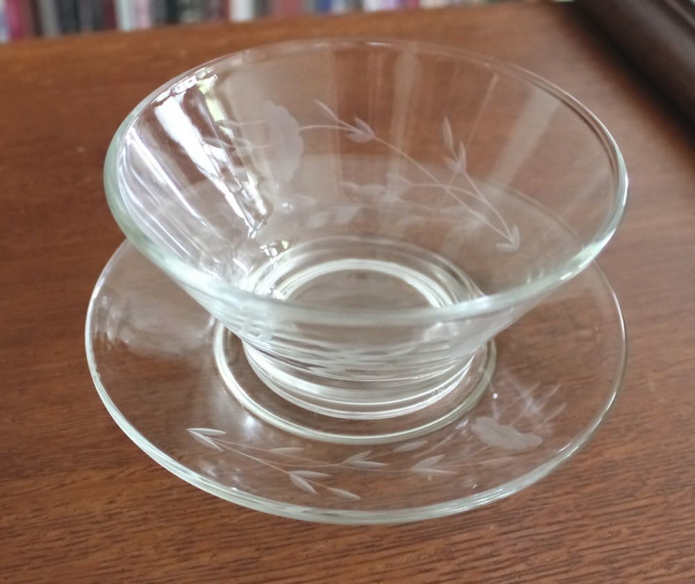 Vintage Heritage Etched Glass Mayonnaise Condiment Bowl ~ Matching Under Plate