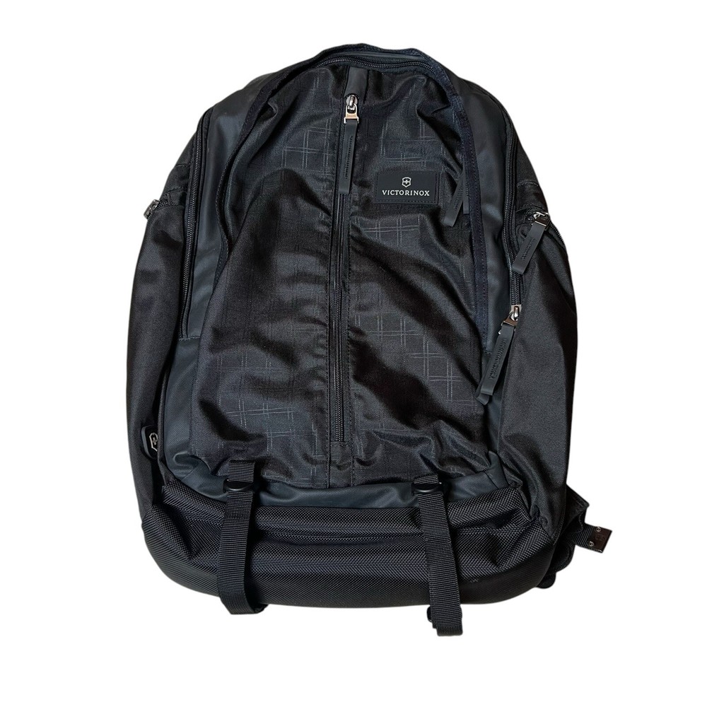 Victorinox Swiss Altmont Professional Laptop Backpack Padded Travel Bag Black