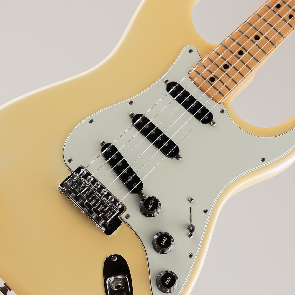 Fender 1981 Stratocaster International Color Series Arctic White Electric Guitar
