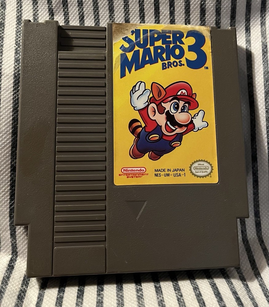 Super Mario Bros. 3 (Nintendo NES, 1990)