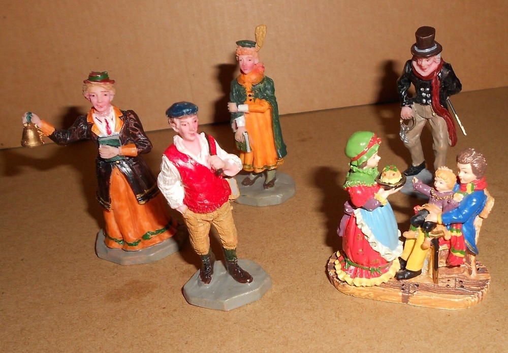 Lemax Christmas Village Ebenezer Carol Man with Keys Cane and 4 Figures