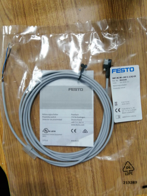 One New Festo SMT-8G-NS-24V-E-2,5Q-OE 8065028 Proximity Switch Free Shipping