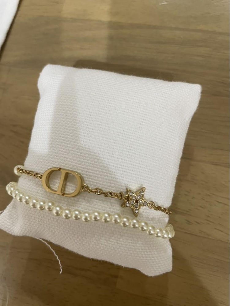 Dior Petit CD Necklace Elegant Gold Pendant Charm