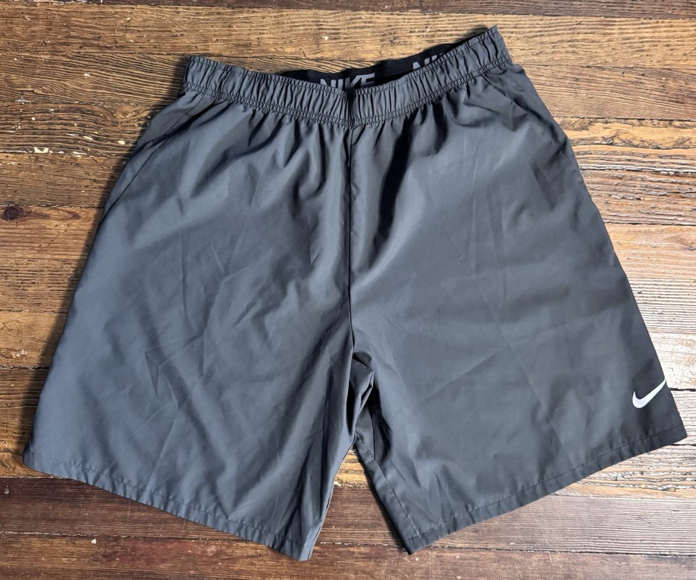 Nike Men's Dri-Fit Athletic Training Gray Shorts, Size XL