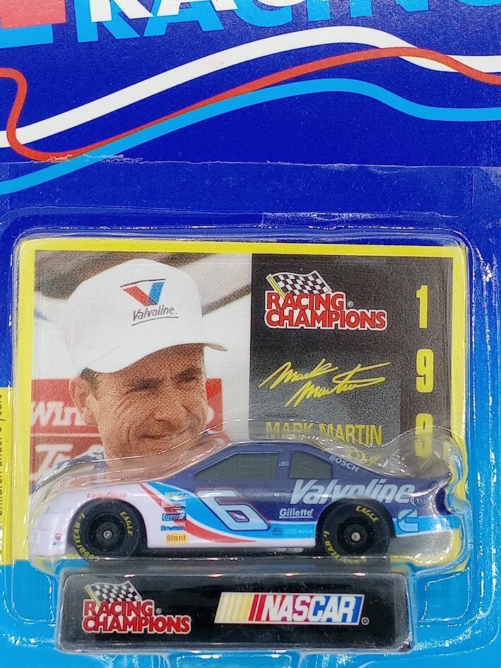 1996 Roush Racing Mark Martin Valvoline Ford 1/64 Diecast Car