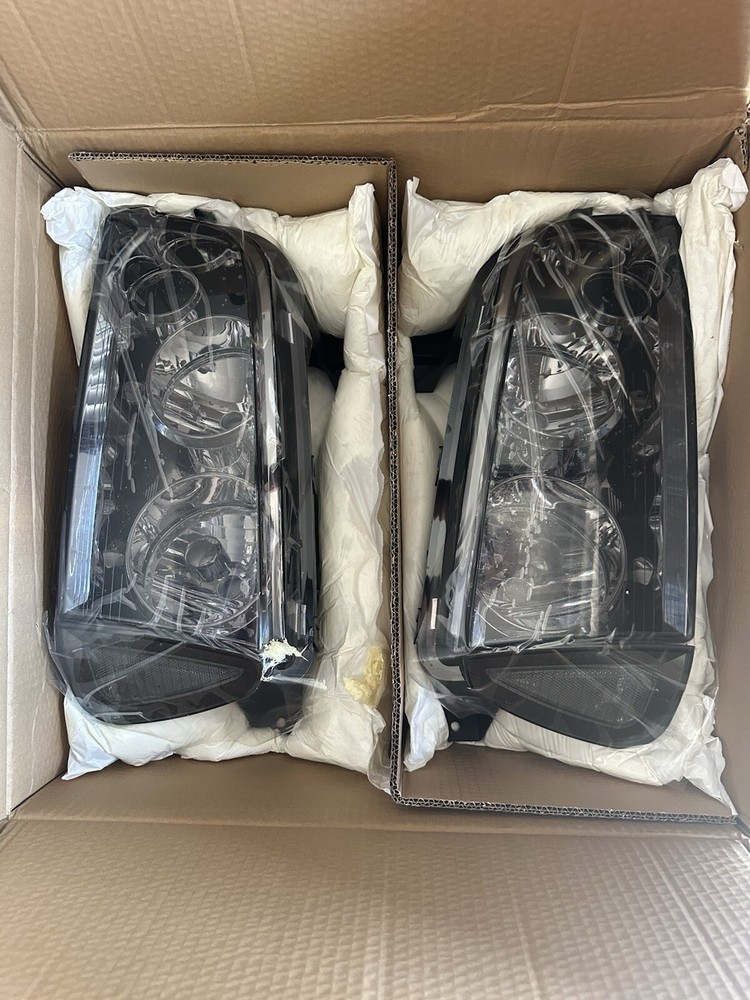 06-10 Dodge Charger Smoked Clear Corner Headlight Replacement Lamps