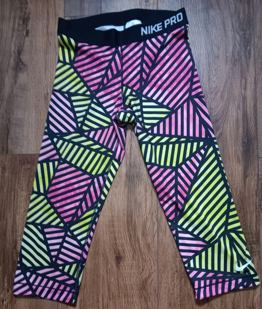 Nike Dri Fit Leggings Size Medium - Calf Length