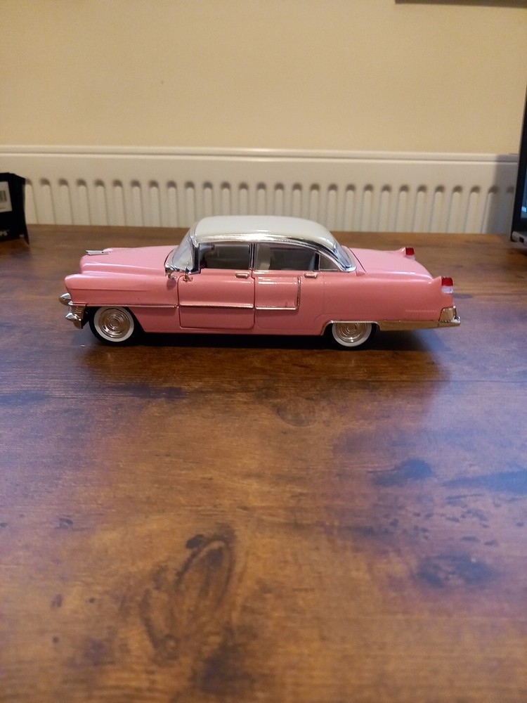 1955 Cadillac Fleetwood Series 60 Pink with White Roof 1/24 Scale Greenlight No Box