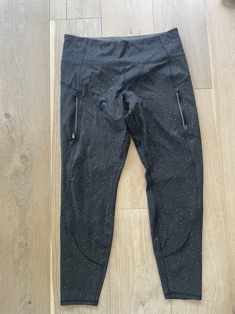 Athleta Rainer Reflective Tight in XL for Enhanced Visibility and Comfort