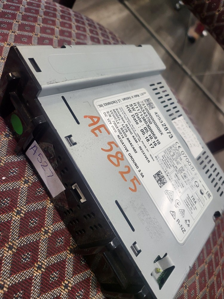 2018 CHEVROLET EQUINOX AM FM RADIO RECEIVER 42532873 OEM