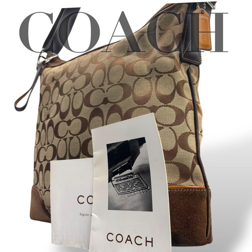 Coach Signature Canvas Shoulder Bag in Beige - Authentic G06202973