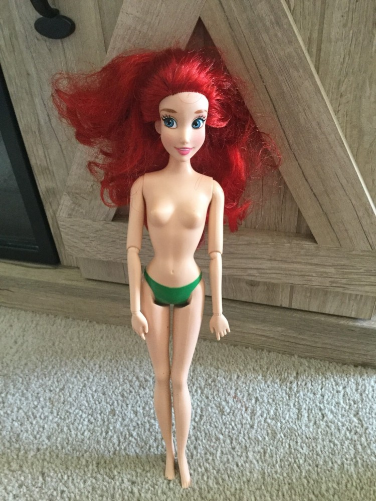 2013 Disney The Little Mermaid Barbie Doll Princess Ariel Articulated Wrist Elbo