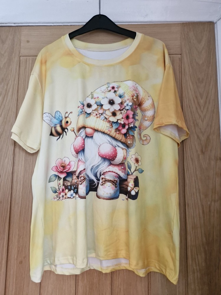 New yellow gnome t-shirt size 18