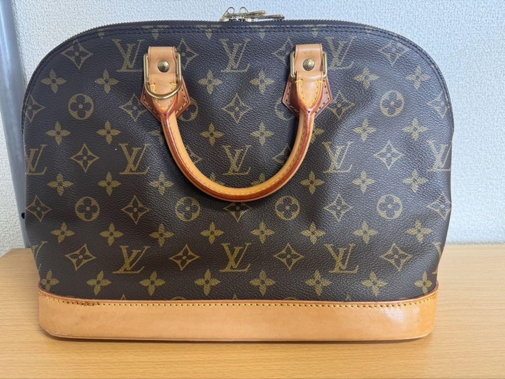 Louis Vuitton Alma Handbag G842 Authentic Designer Bag New