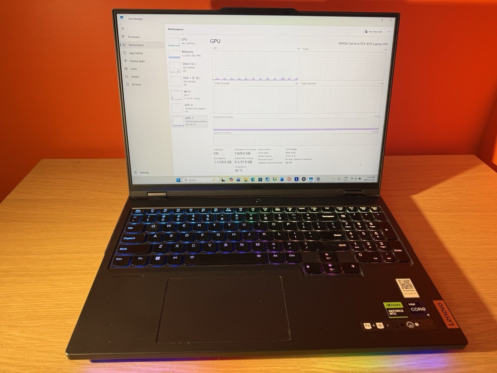 Lenovo Legion Pro 7-i9-13900HX / RTX 4070 /64GB DDR5 / 4.6TB NVMe SSD-QHD 240Hz