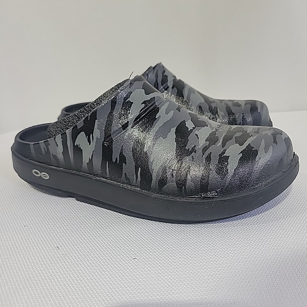 Oofos Oocloog Camo Print Orthopedic Clog Women’s 8/Mens 6 SEE**
