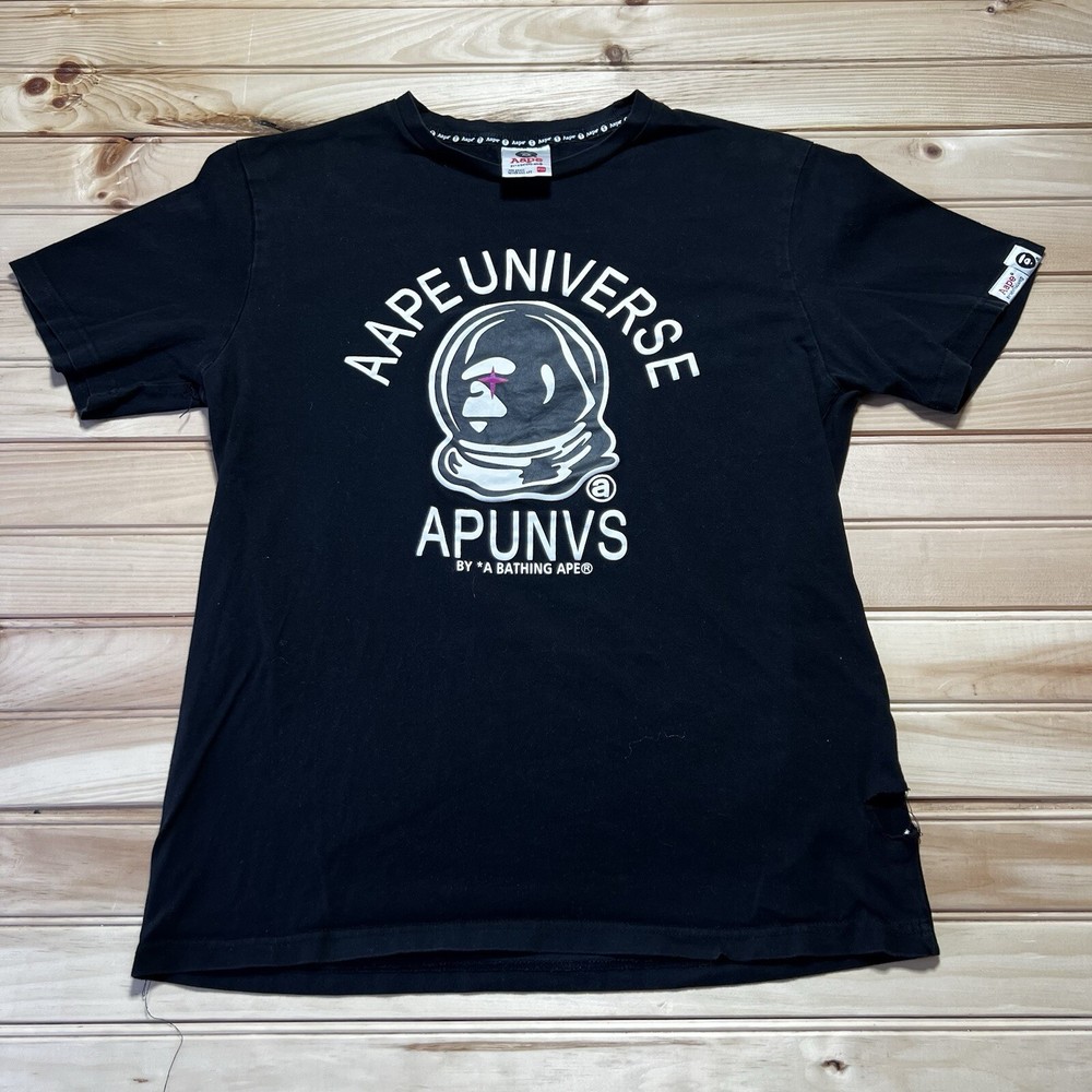 Aape by A Bathing Ape Astronaut APUNVS Universe International T-Shirt Size Small