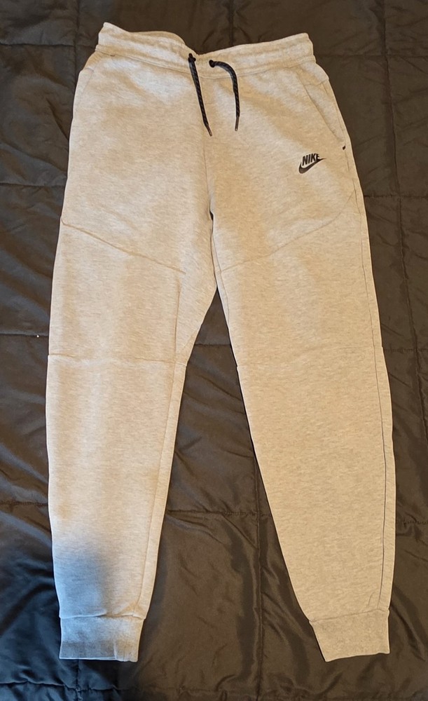 Nike Tech Fleece Men's Jogger Pants, Size S - Gray (CU4495063)
