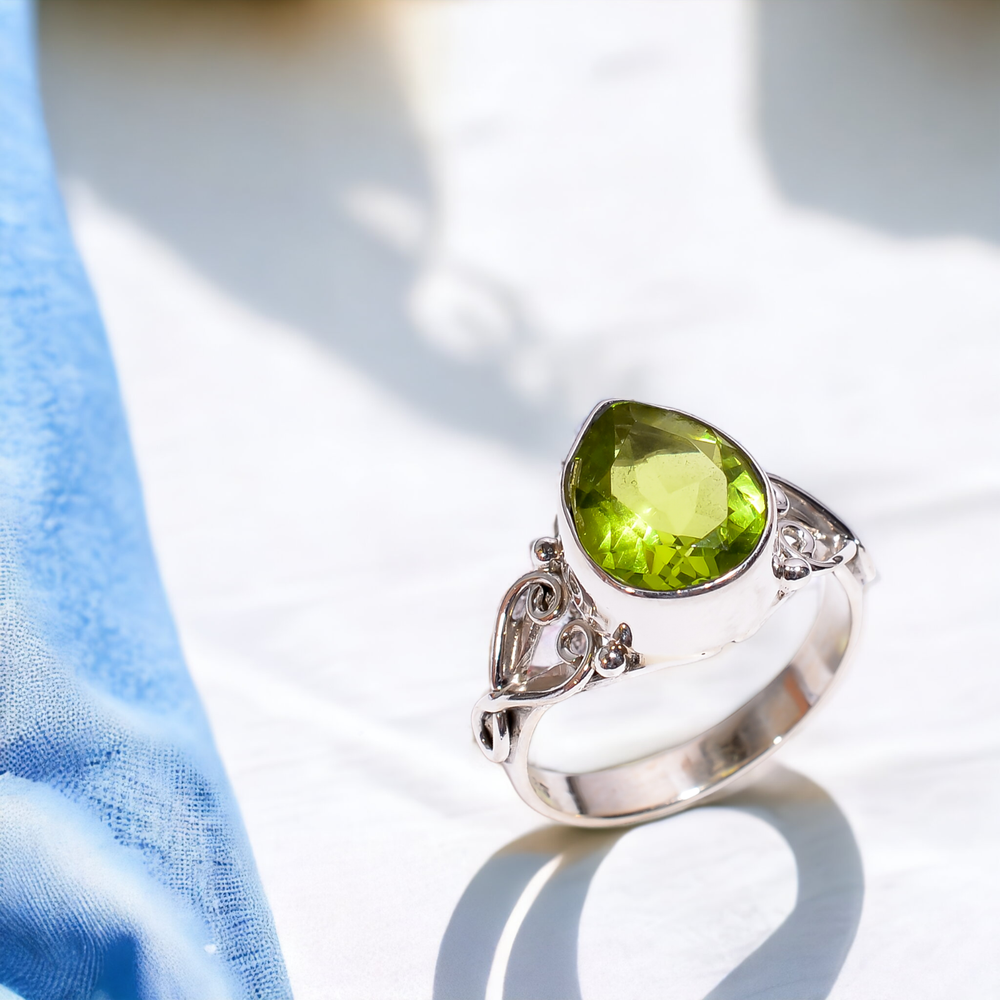 Birthday Gift For Her Natural Peridot Statement Ring Size  925 Silver