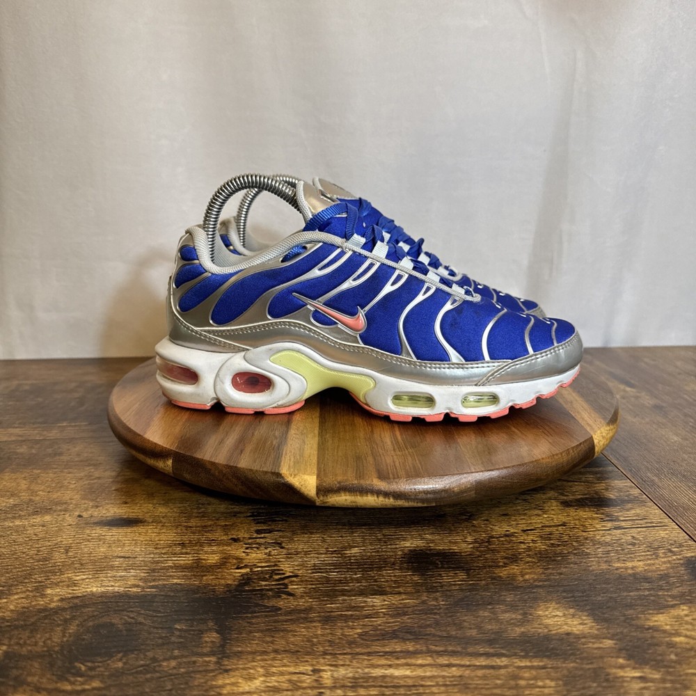 NIKE AIR MAX Plus Nike ULTRAMAN Metallic Blue PINK CU4819-400 Womans Size 7.5