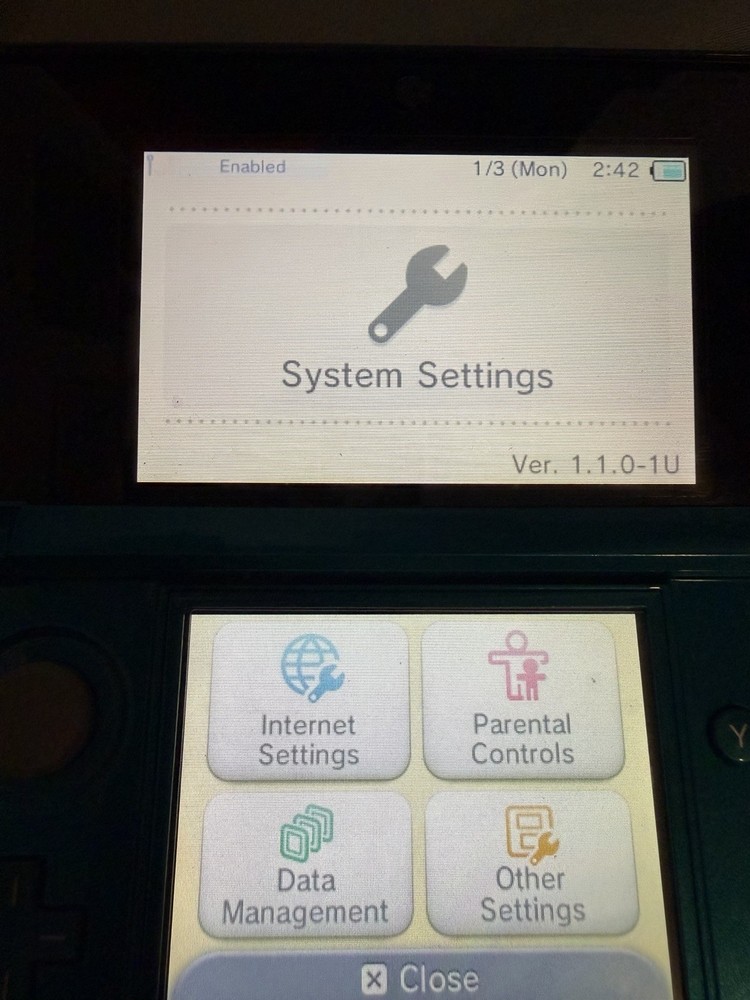 Nintendo 3DS Rare Firmware  1.1.0 Aqua Blue