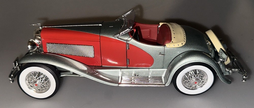 Auto World 1935 Duesenberg SSJ Speedster Red Silver 1:18 Scale Diecast Model