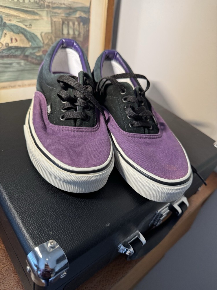 Men’s Vans Off The Wall size M7.5/W9 Purple Black Lace Up Skate Shoes Sneaker