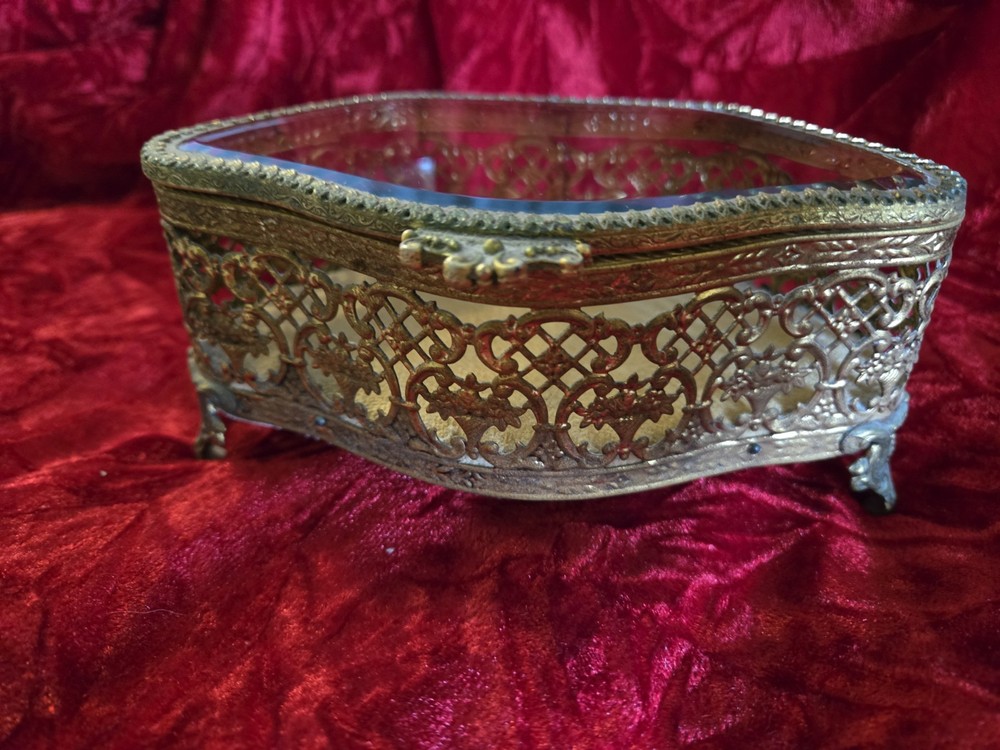 Vintage Ornate Brass Filigree Jewelry Cask With Beveled Glass Hinged Top