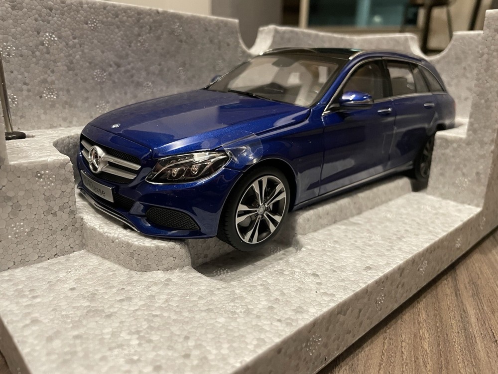 MERCEDES-BENZ C-CLASS T MODEL S205 Blue 1:18 NOREV DEALER