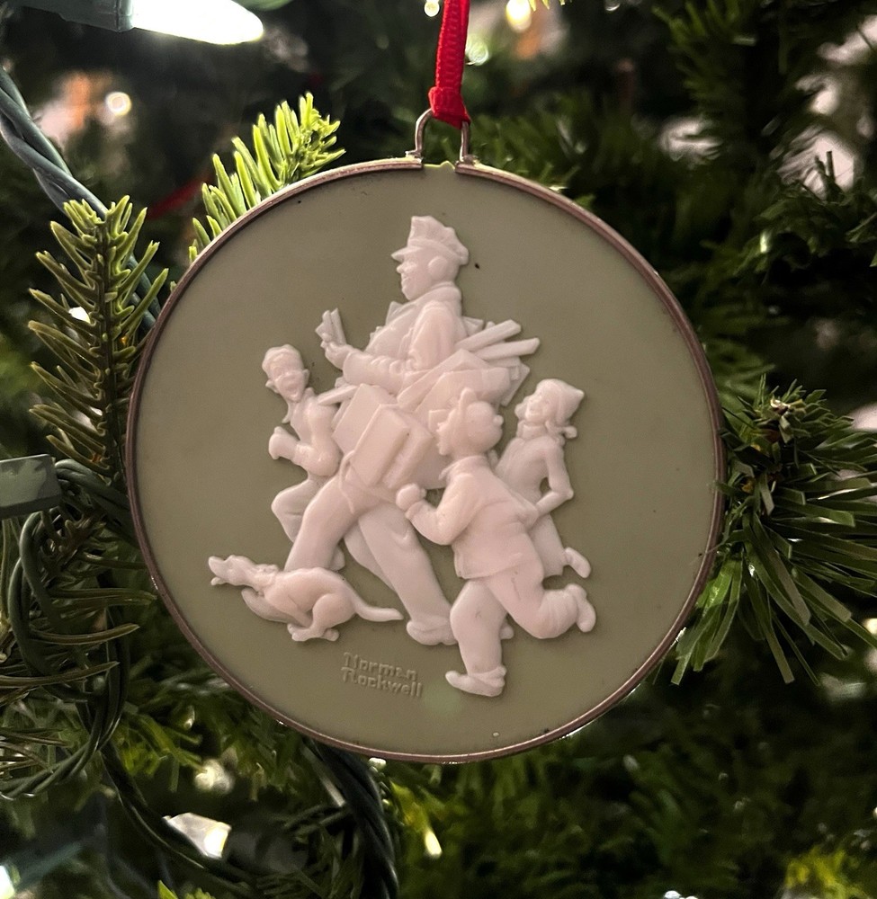 Vintage Christmas Jolly Postman Cameo Ornament Norman Rockwell Collection 1985