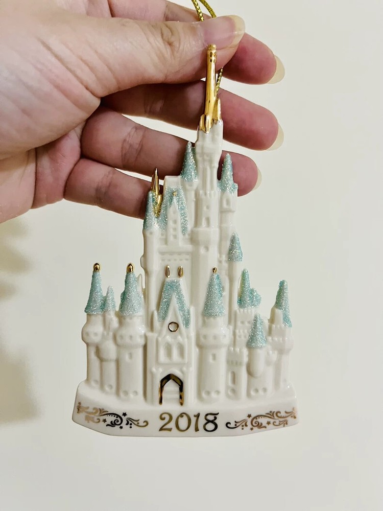 LENOX Disney 2018 Cinderella Castle Ornament Sculpture Hanging Pendant Decor