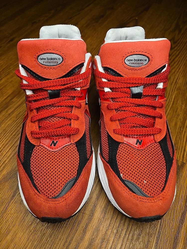 New Balance 2002R Team Red Men's Sz-8 Excellent Used Condition Ships Immediately