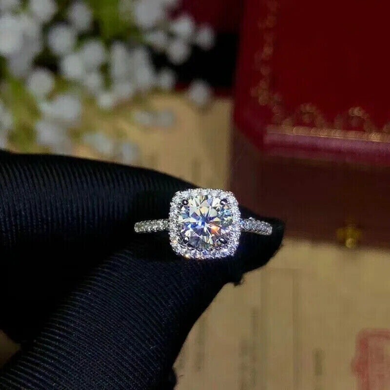 Lab-Created 2.40Ct Round Cut White Diamond Halo Wedding Ring 925 Sterling Silver