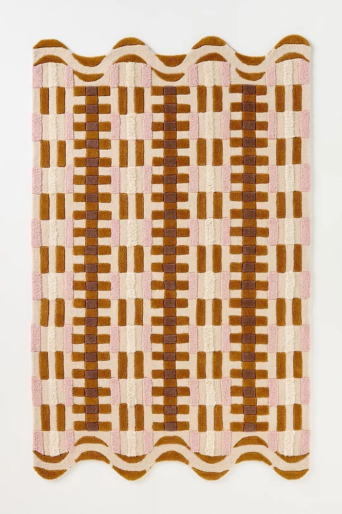 Hand Tufted Scalloped Geometric Rug for Bedside or Living Room