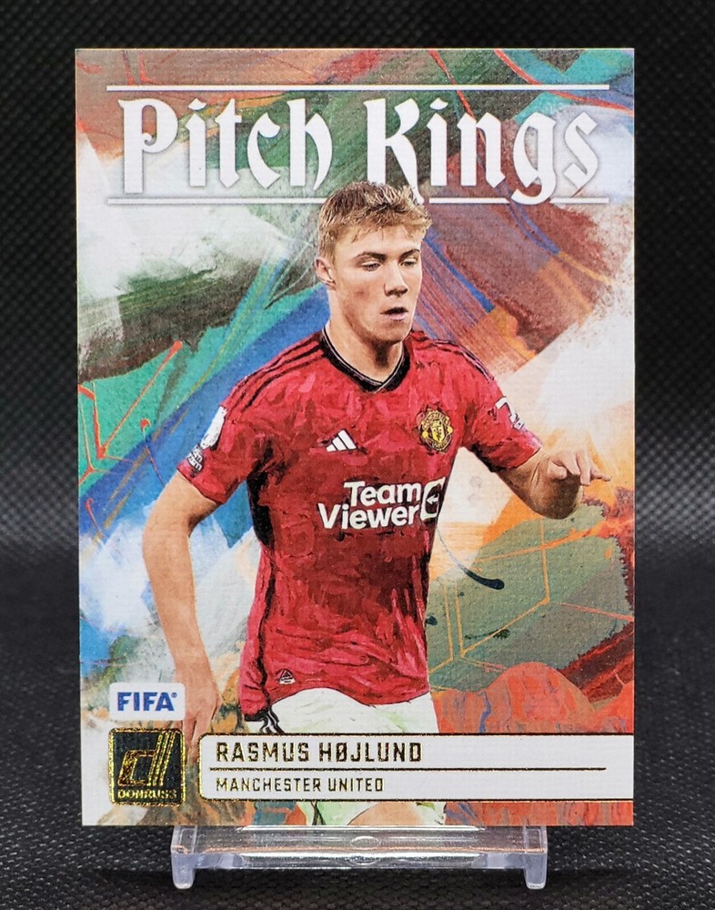 2023-24 Panini Donruss FIFA Pitch Kings Rasmus Hojlund #19 Manchester United